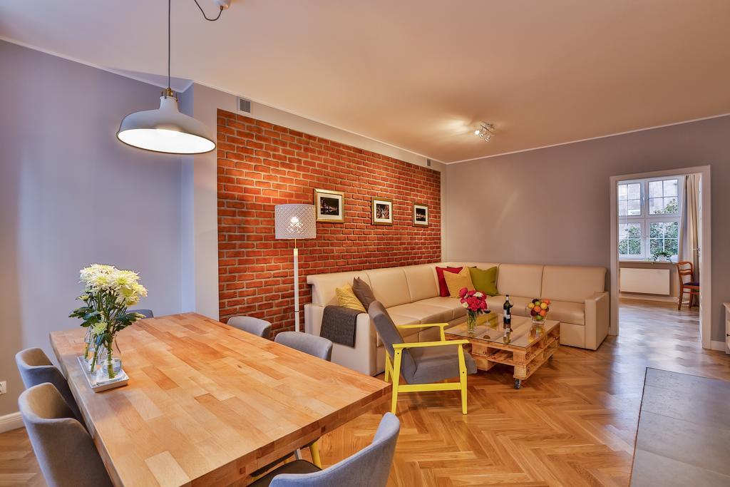 Apartament Bursztynowy Mariacka Old Town Gdańsk Rum bild