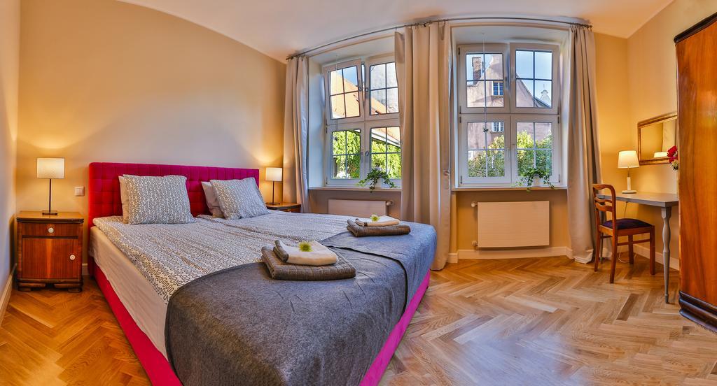 Apartament Bursztynowy Mariacka Old Town Gdańsk Rum bild
